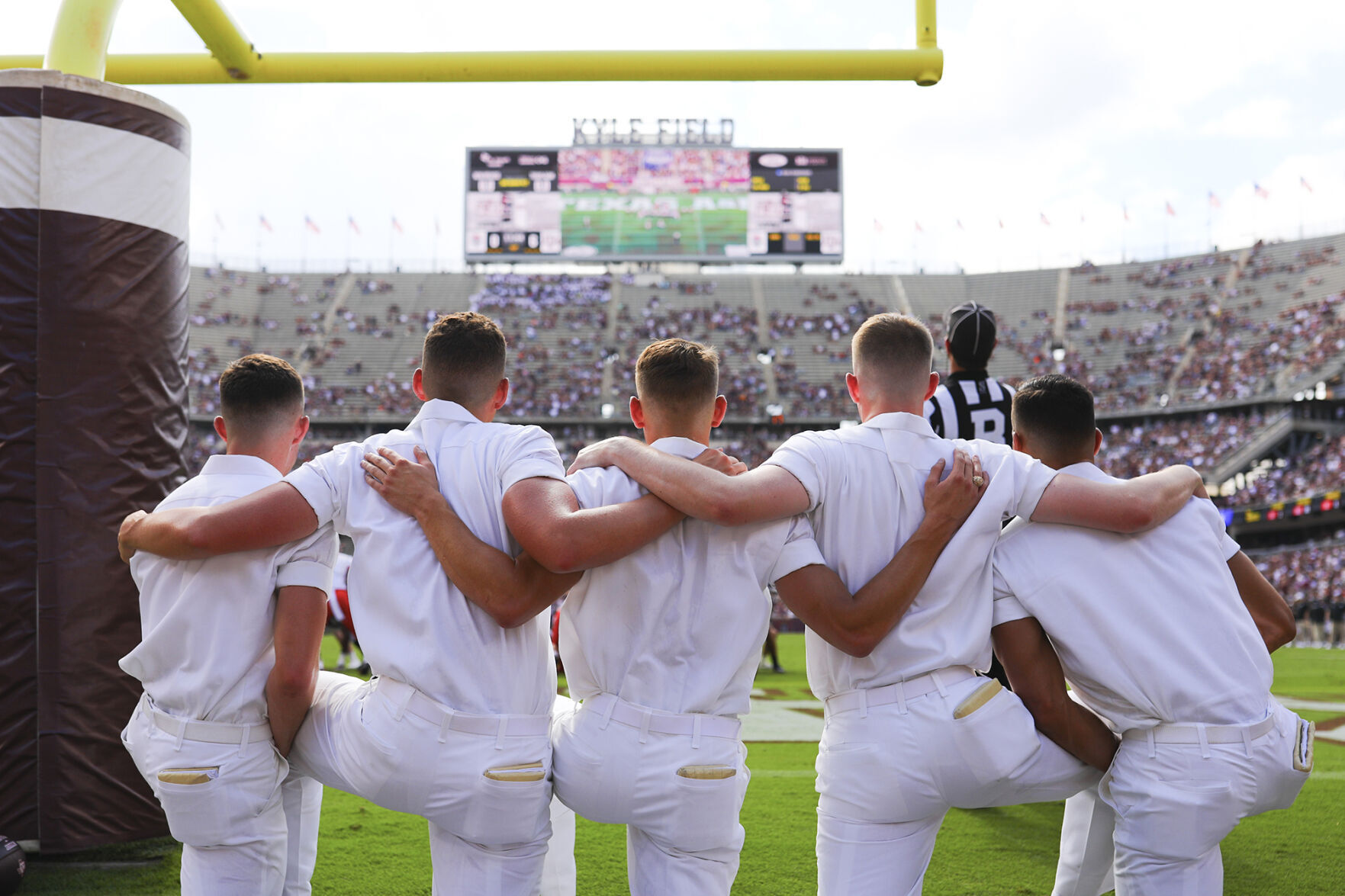 Yell Leaders